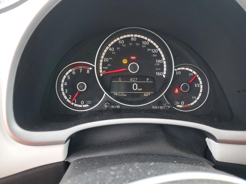 2016 Volkswagen Beetle se