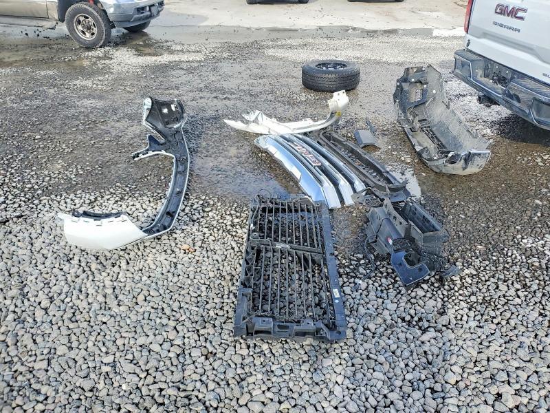 2023 GMC Sierra K1500 SLE