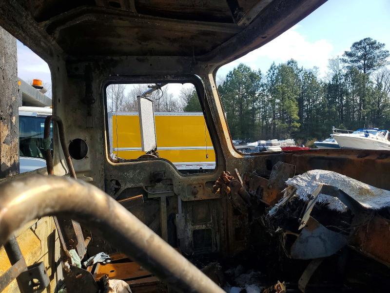 2005 Mack 700 Cv700