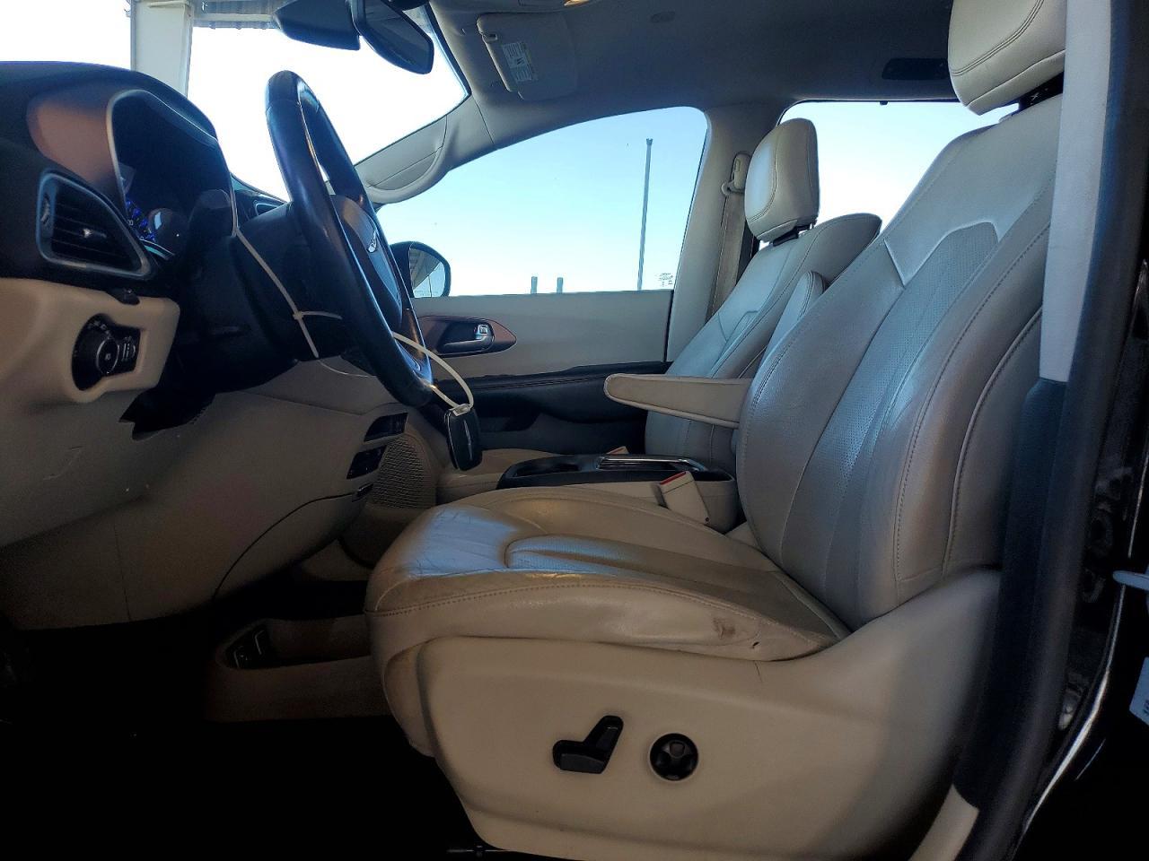 2017 Chrysler Pacifica Touring l Plus