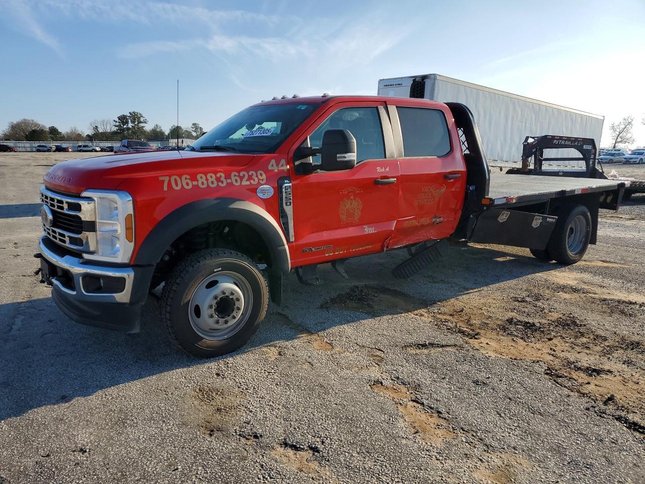 2024 Ford F550 Super Duty Flatbed Truck