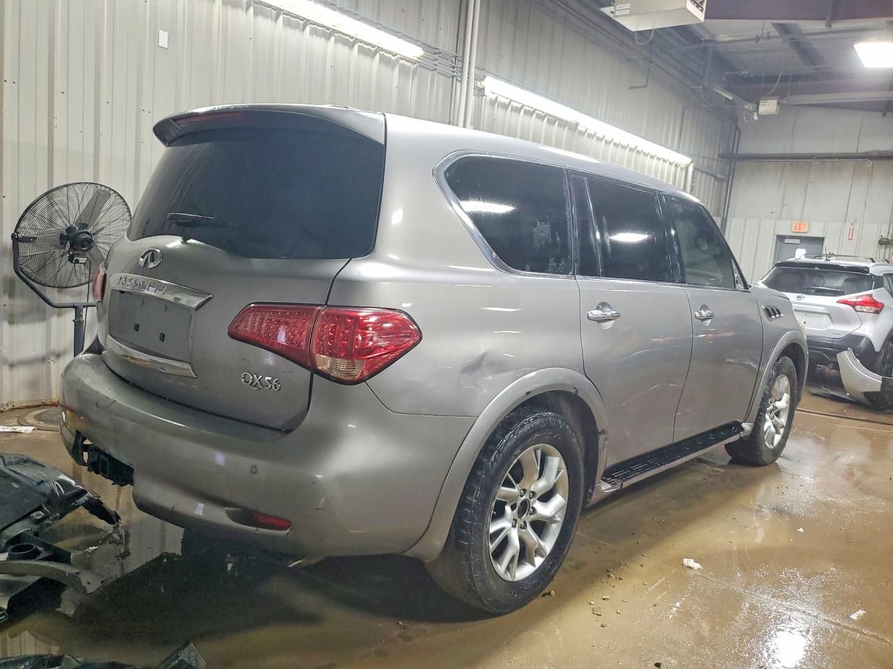 2012 Infiniti Qx56