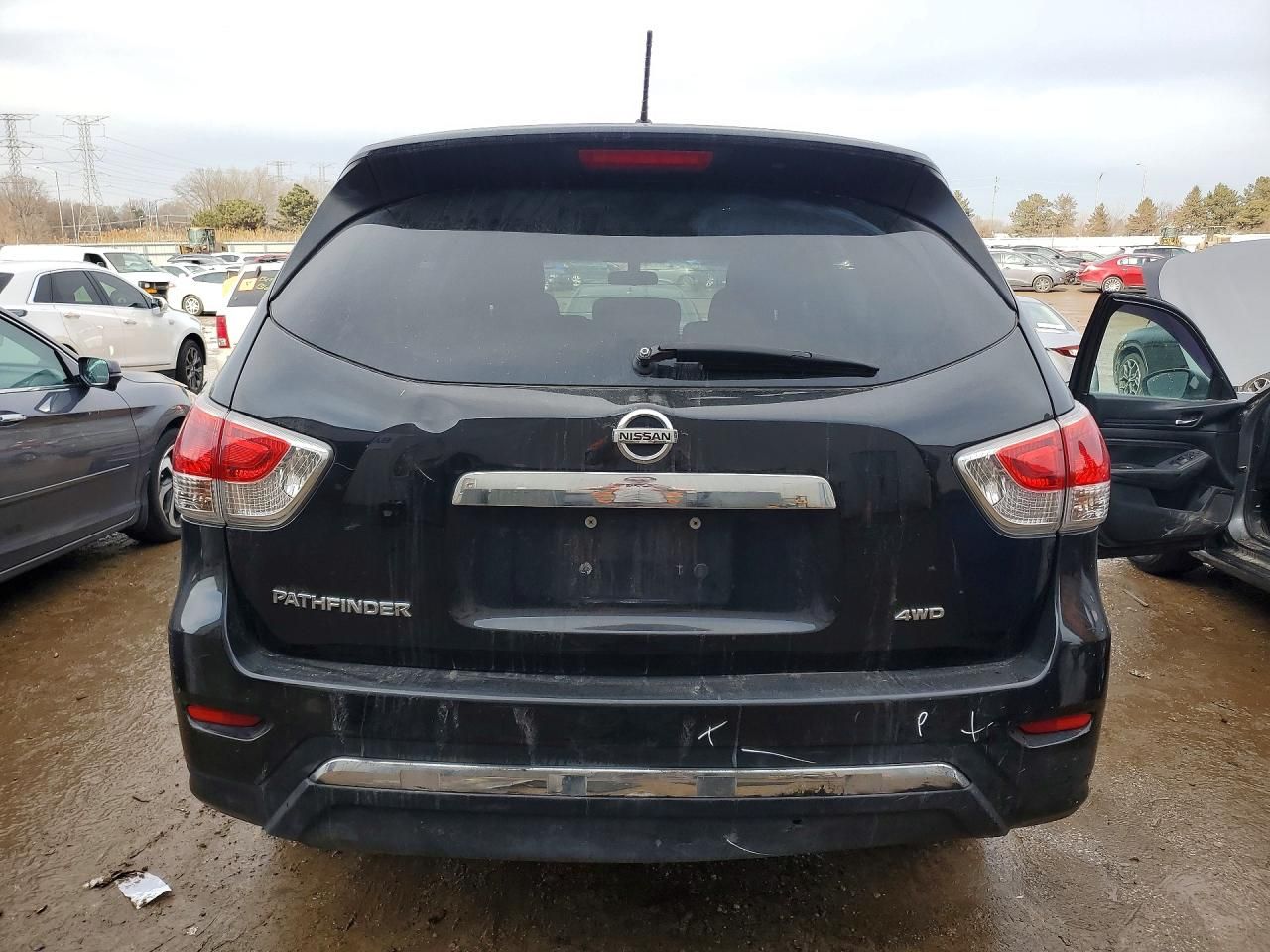 2014 Nissan Pathfinder s
