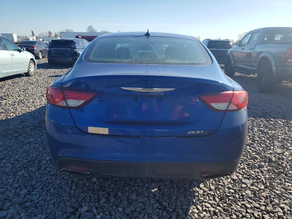 2015 Chrysler 200 s