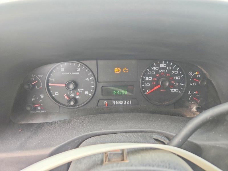 2005 Ford F350 Super Duty Flatbed Truck