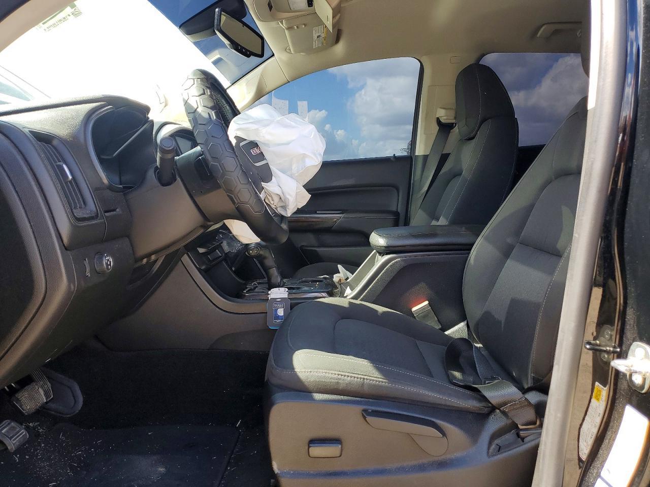 2017 GMC Canyon SLE