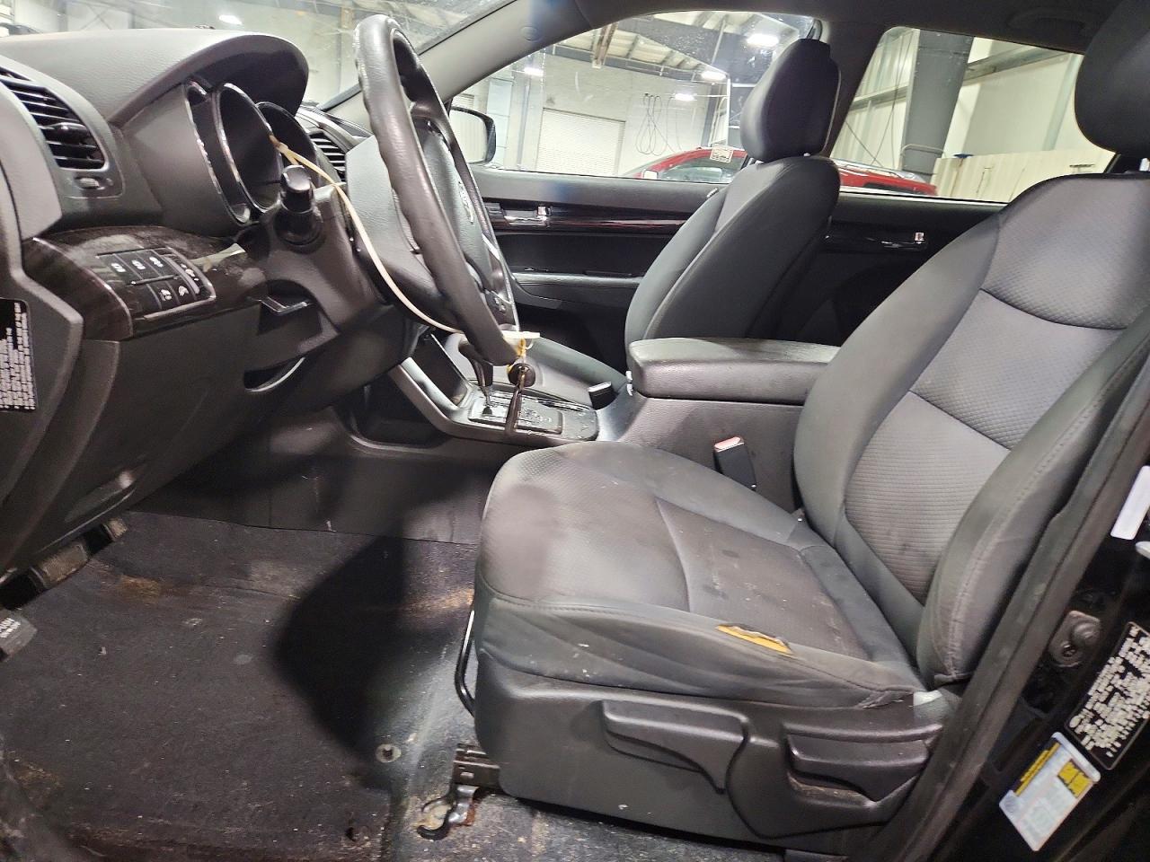 2011 KIA Sorento lx