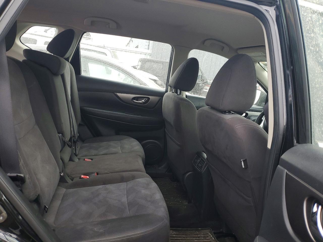 2016 Niss Rogue s