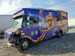 Salvage Trucks for sale at auction: 1998 Chevrolet 1998 GMC P-SERIES Food Truck