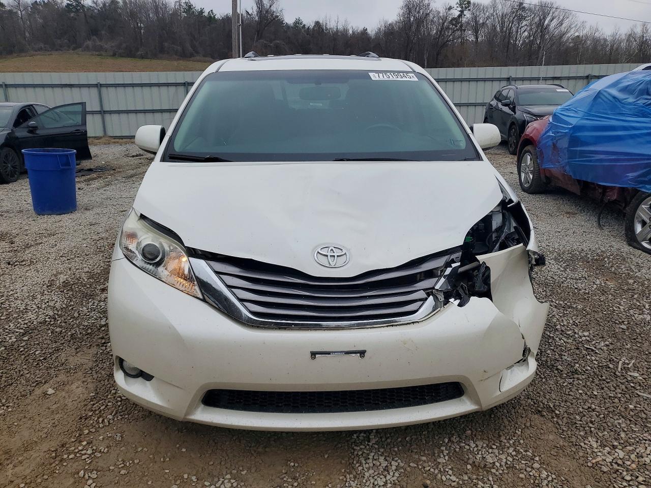 2017 Toyota Sienna xle
