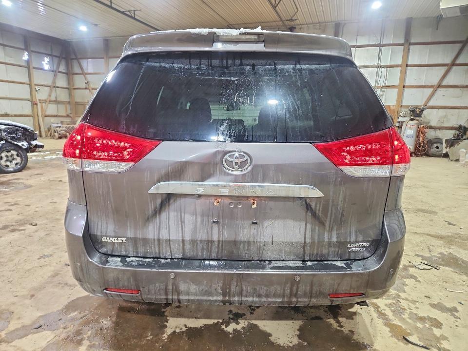 2014 Toyota Sienna xle