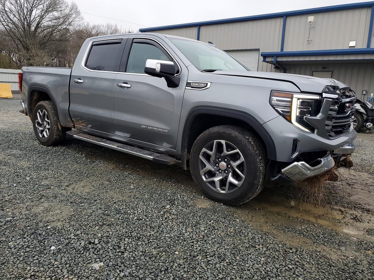 2023 GMC Sierra K1500 SLT