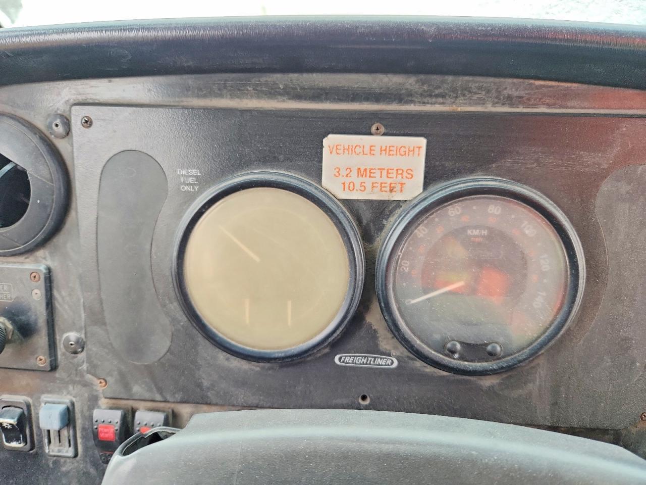 2004 Freightliner Chassis M Line WALK-IN Van