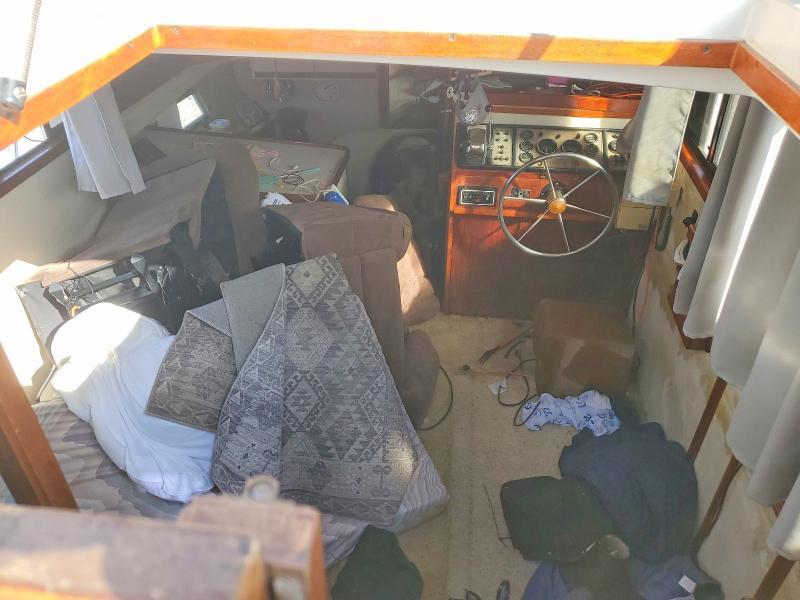 1997 Carver Yachts 29FT Yacht