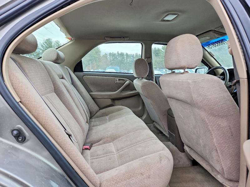 2000 Toyota Camry le