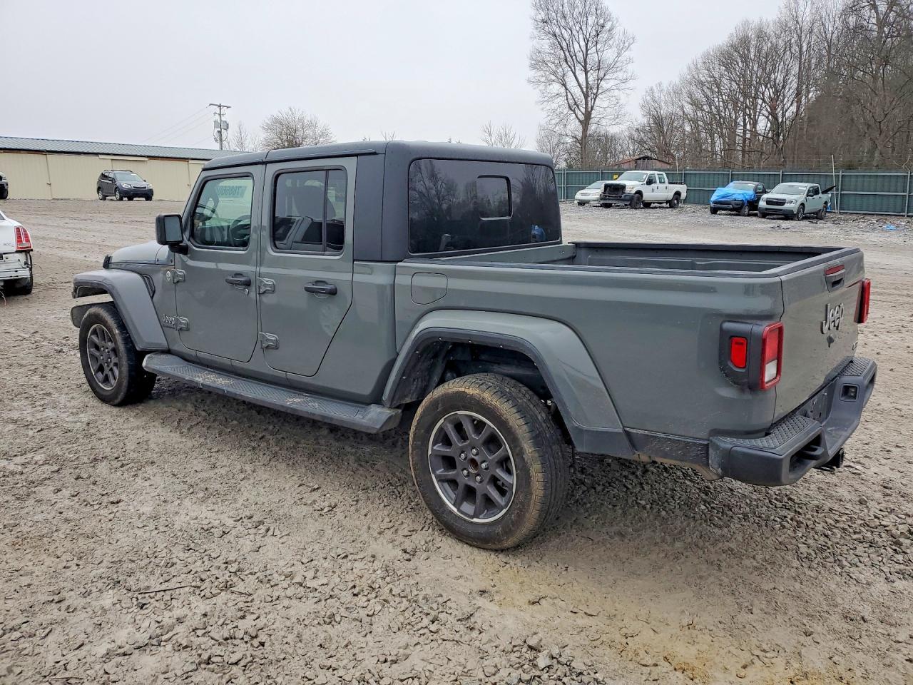 2022 Jeep Gladiator Overland