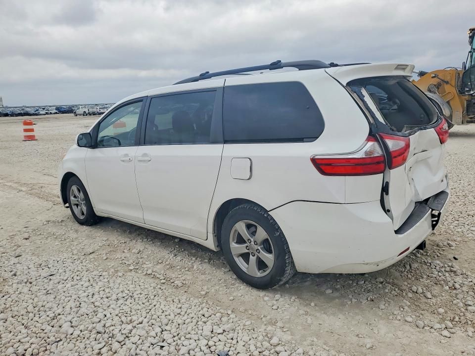 2016 Toyota Sienna le