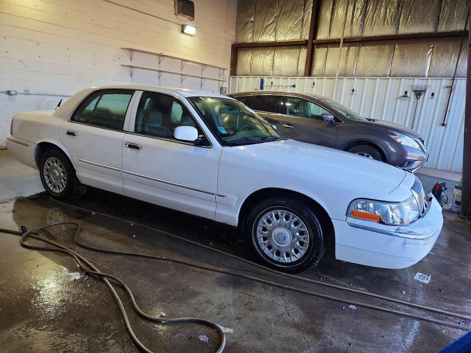 2003 Mercury Grand Marquis gs