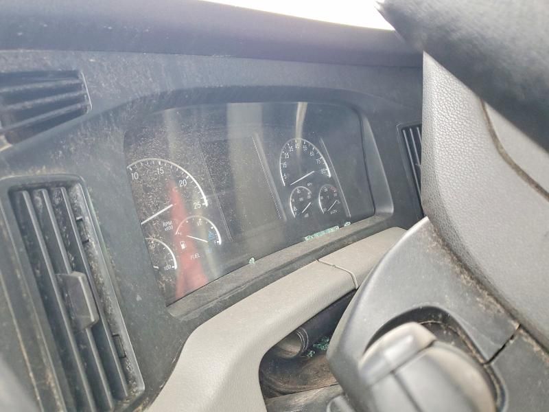 2020 Freightliner Cascadia 126