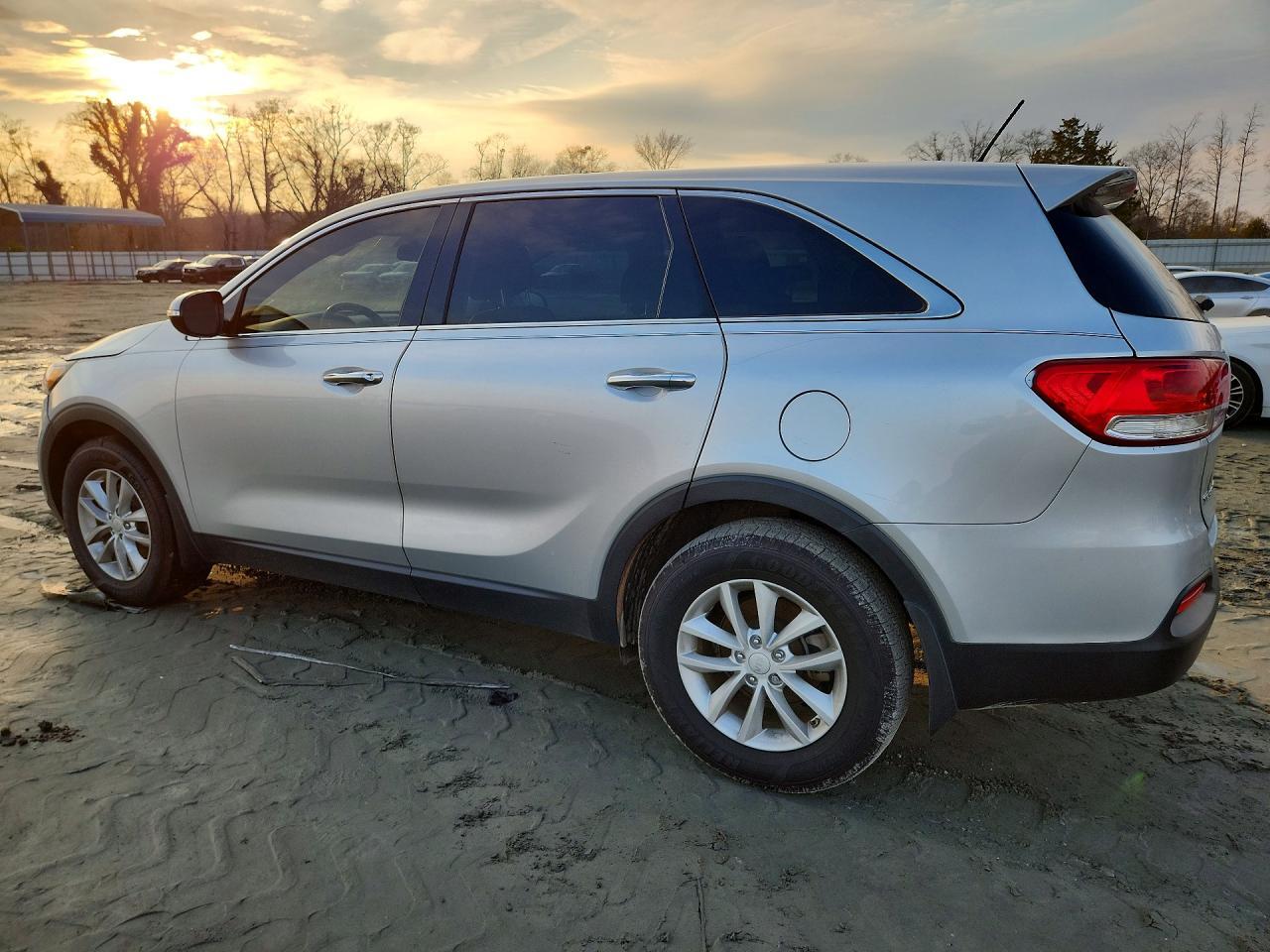 2017 KIA Sorento lx