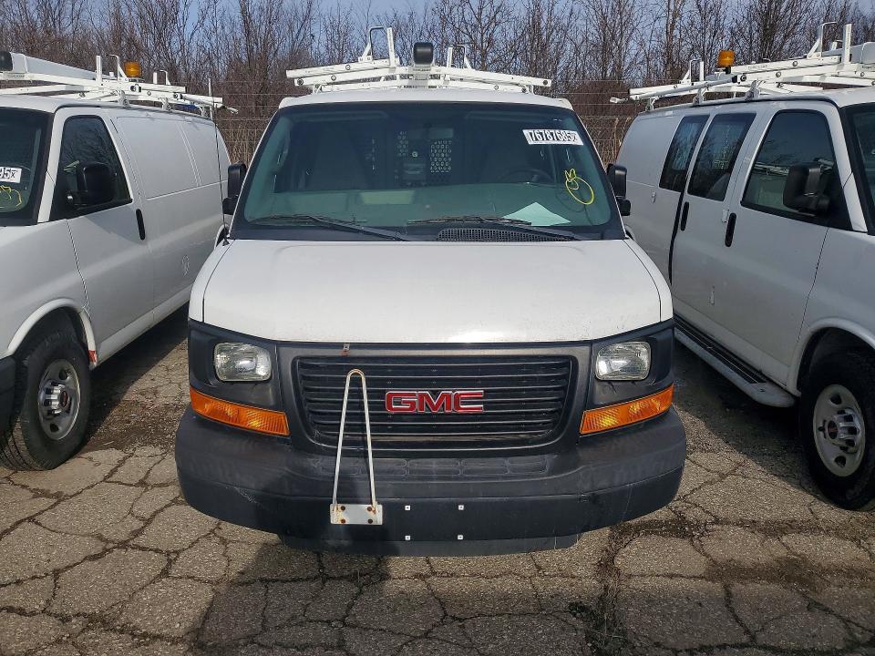 2016 GMC Savana 2500 Cargo Utility / Service van