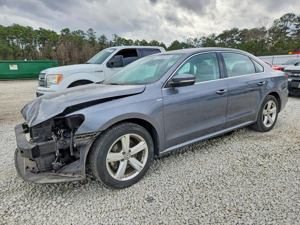 2014 Volkswagen Passat s