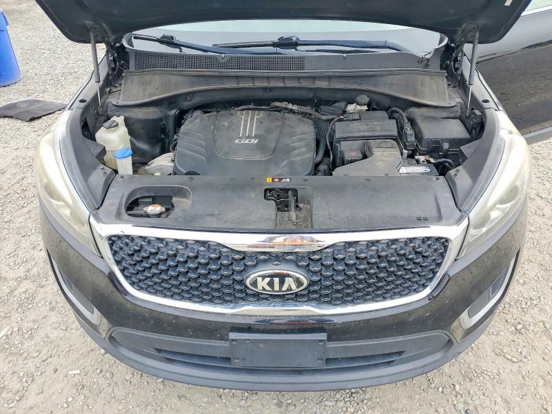 2017 KIA Sorento lx V6
