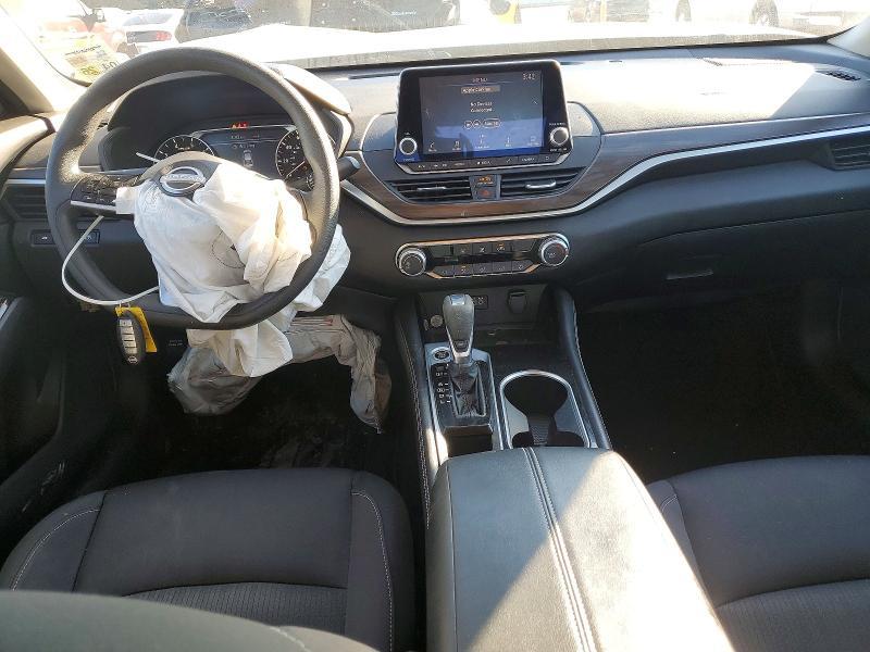 2023 Nissan Altima sv