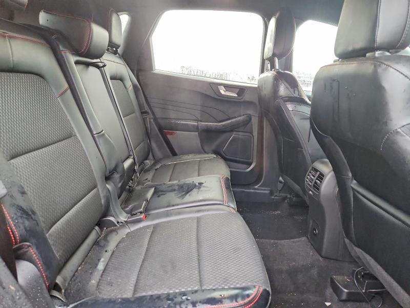 2025 Ford Escape st Line