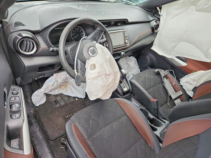 2020 Nissan Kicks sr