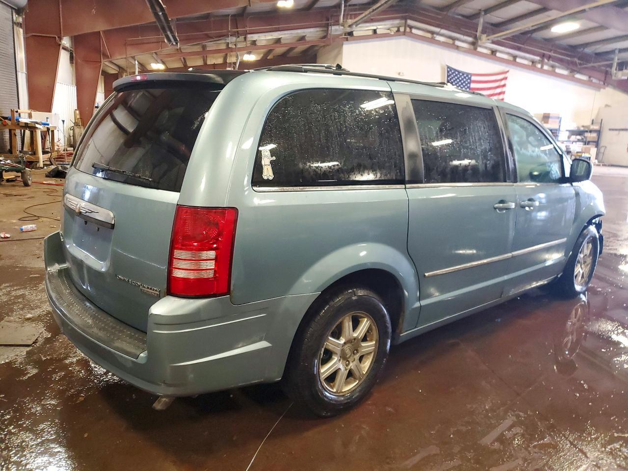 2009 Chrysler Town & Country Touring