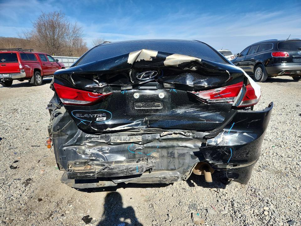 2018 Hyundai Elantra se