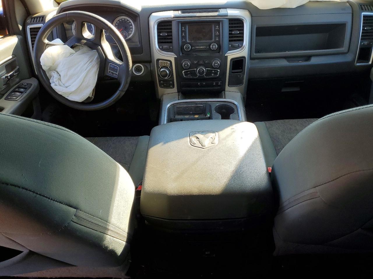 2016 Dodge RAM 1500 SLT