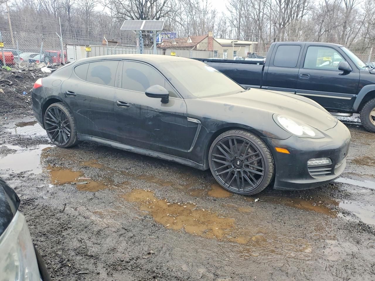 2011 Porsche Panamera 2