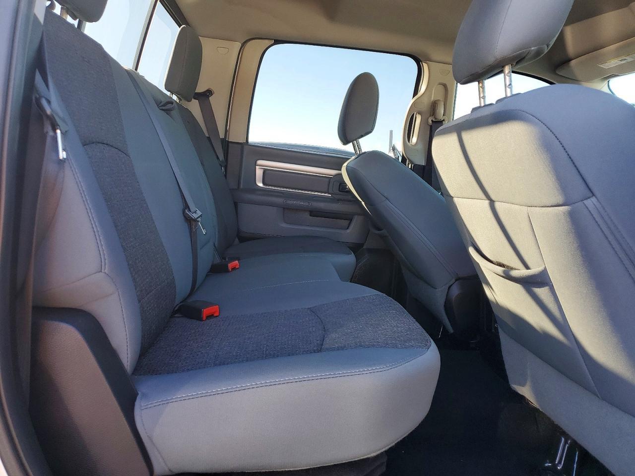 2016 Dodge Ram 1500 slt