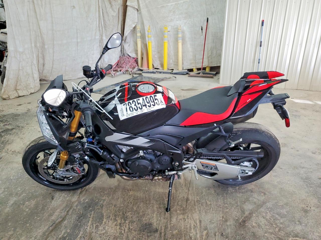 2026 Aprilia Tuono V4 1100 Factory