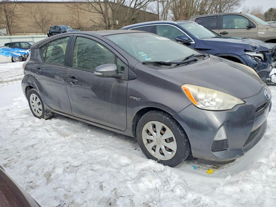 2013 Toyota Prius c Three