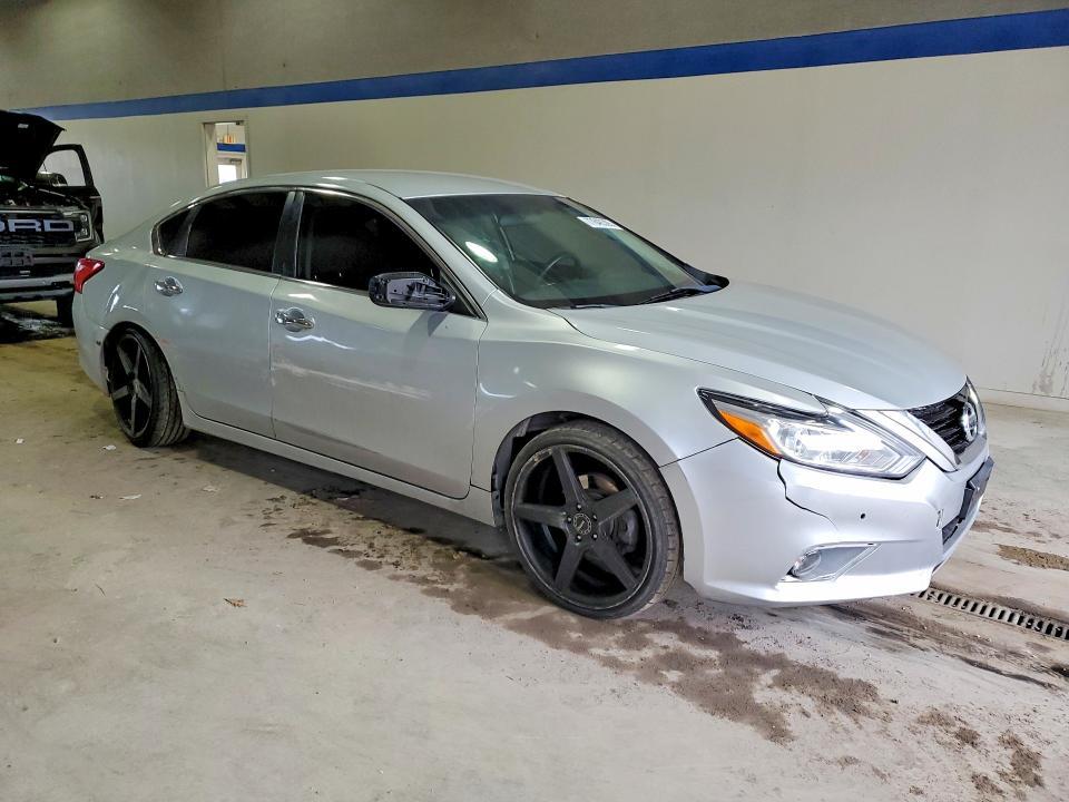 2017 Niss Altima 2.5