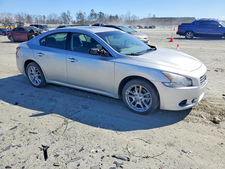 2009 Nissan Maxima s