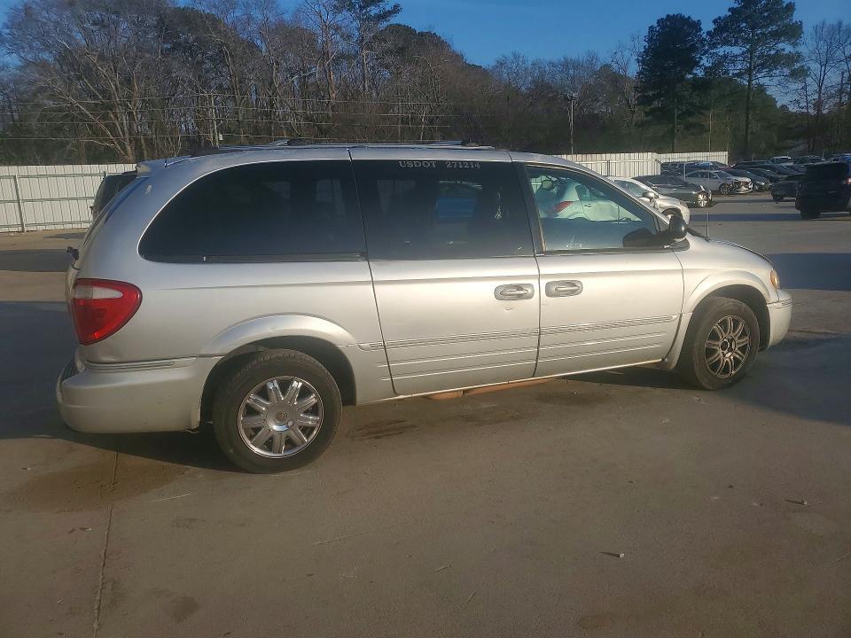 2005 Chrysler Town & Country Limited