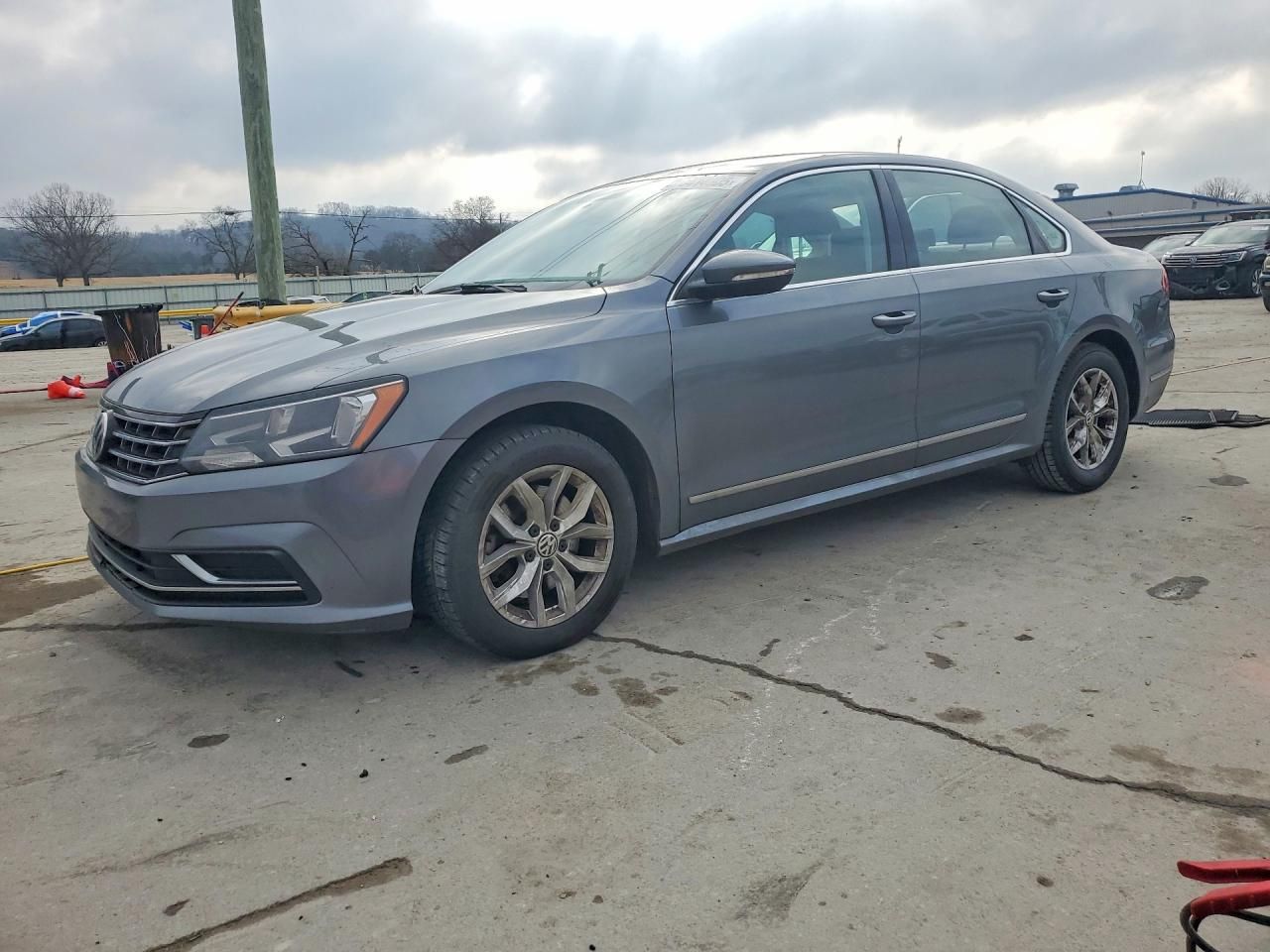 2017 Volkswagen Passat s