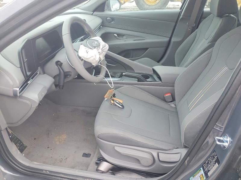 2025 Hyundai Elantra sel Sport