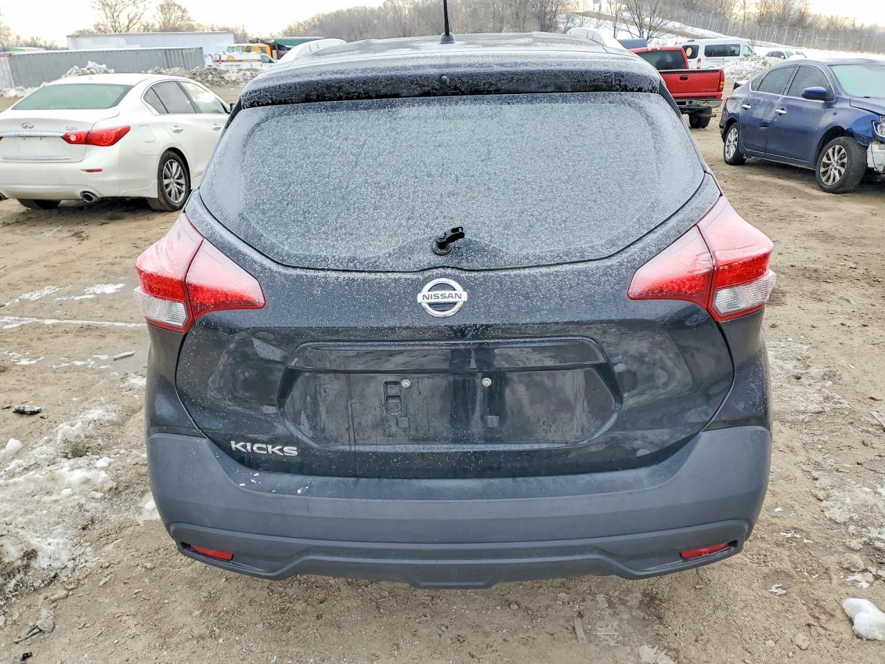 2019 Nissan Kicks s