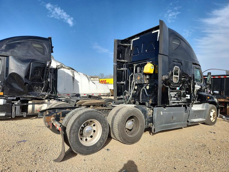 2016 Freigliner Cascadia 125