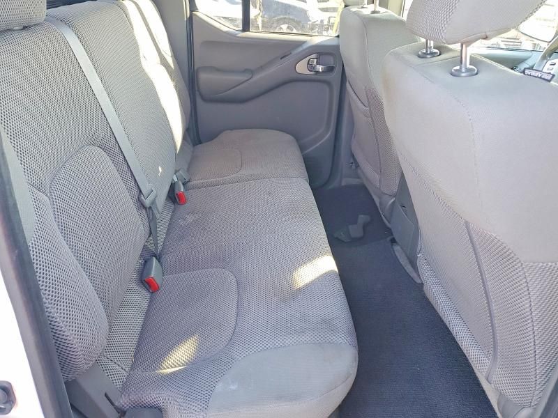 2015 Nissan Frontier sv