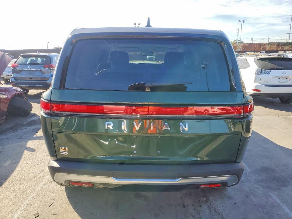 2023 Rivian R1S Adventure