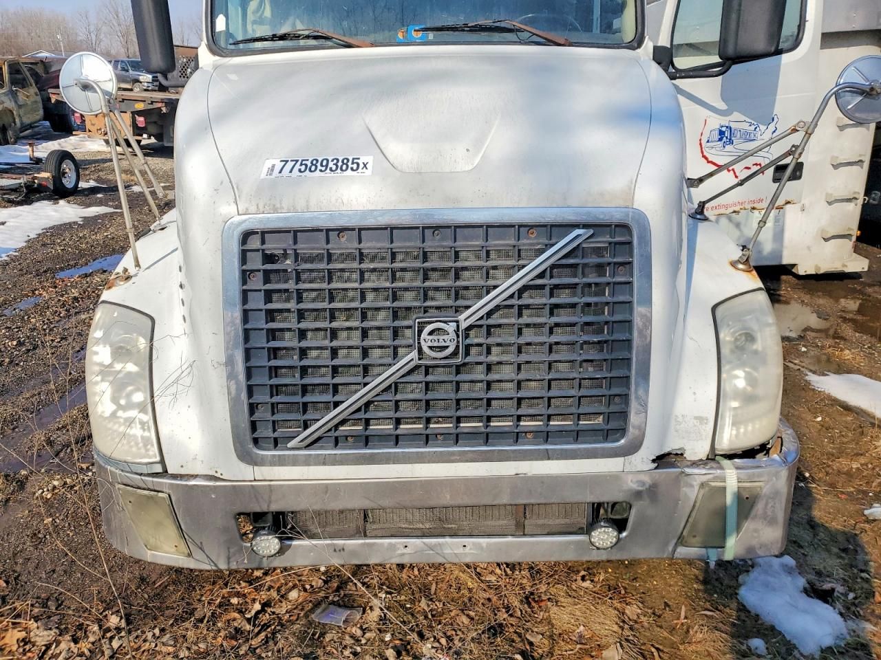 2006 Volvo VNL Semi Truck