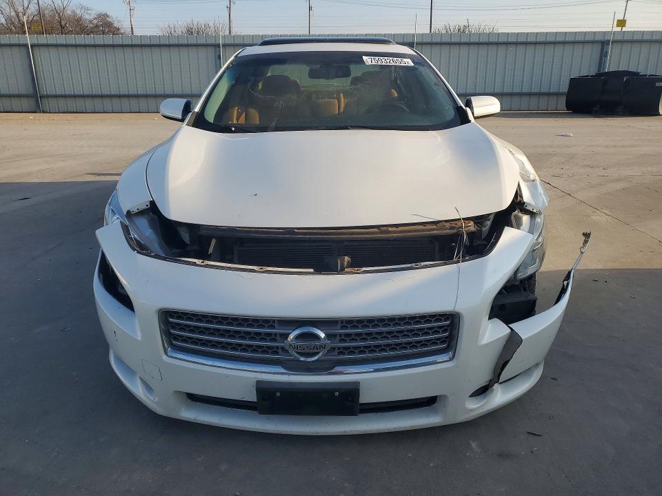 2009 Nissan Maxima s