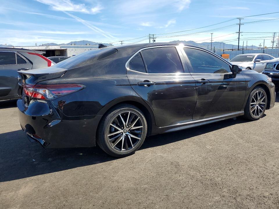 2023 Toyota Camry Hybrid se