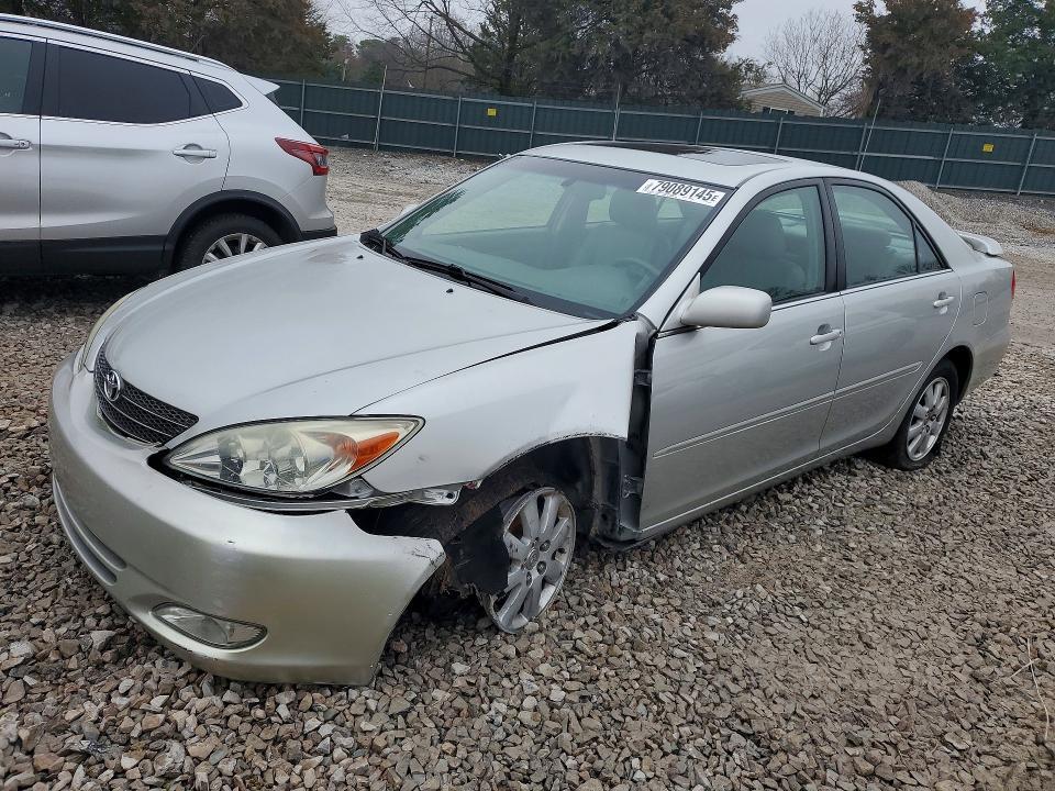 2004 Toyota Camry xle V6